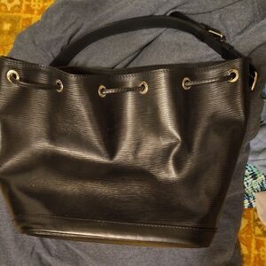 Black Bucket Fashion Bag
